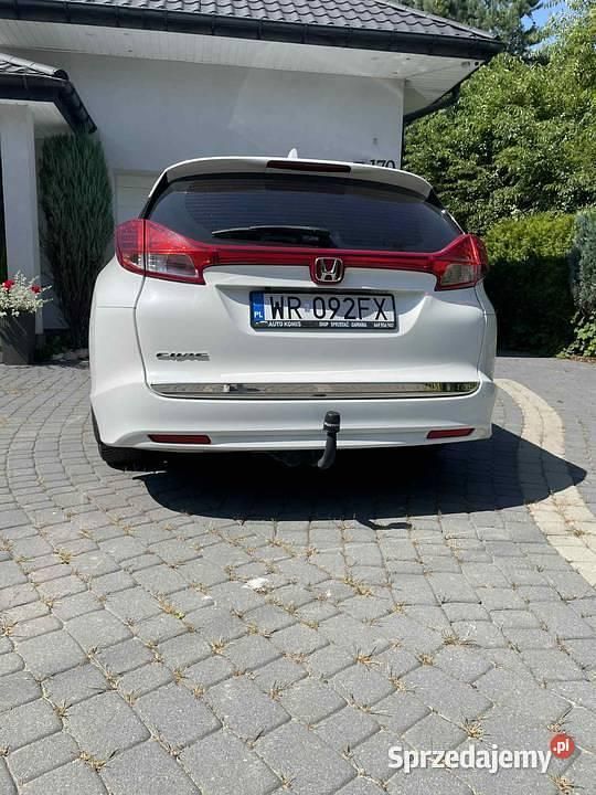Biały Używany 2015 Honda Civic Kombi | 52 000 zł (Drogi) - Obraz 1/4