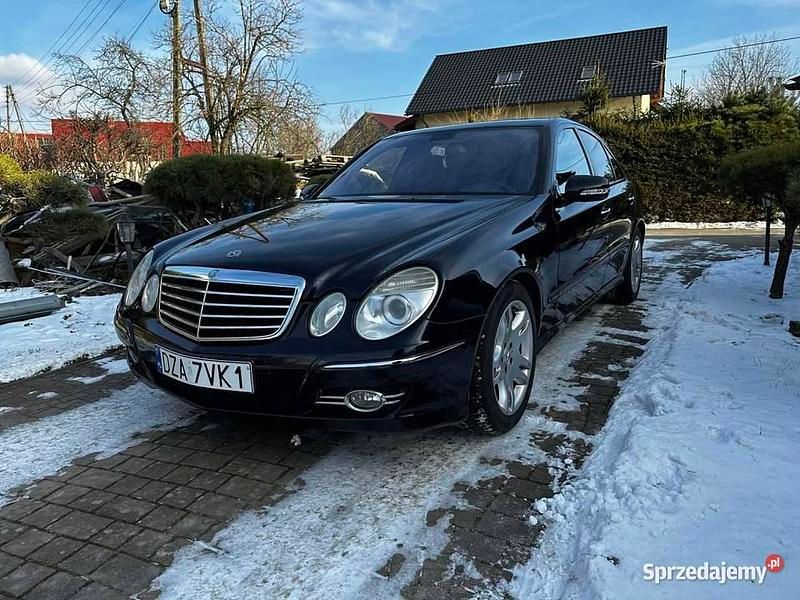 Używany Mercedes E300 Avantgarde 2008 Sedan/Limuzyna
