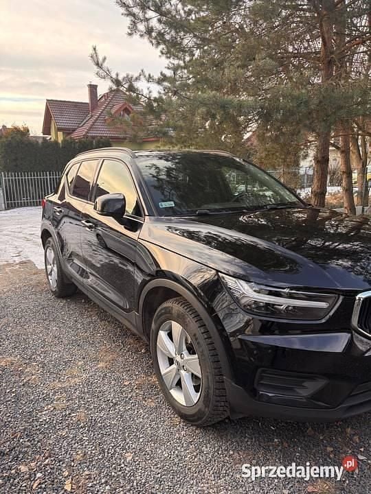 Używany Volvo XC40 163 KM (119 kW) 2019 SUV