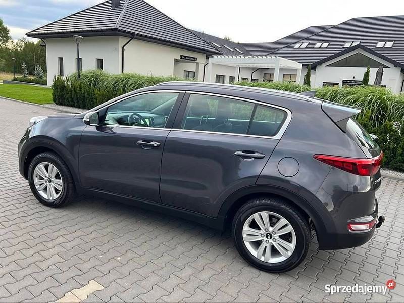 Szary Używany 2017 Kia Sportage SUV | 56 900 zł (Uczciwa cena) - Obraz 1/4