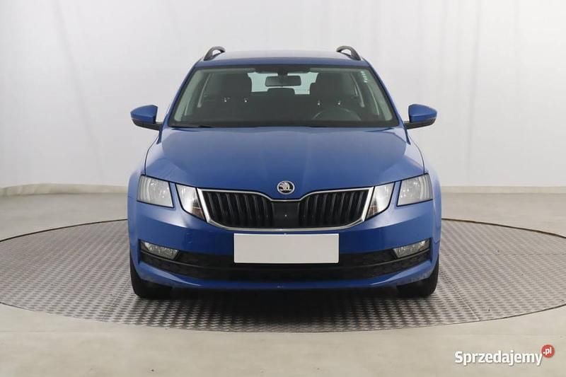 Niebieski Używany 2018 Skoda Octavia Kombi | 36 999 zł (Dobra cena) - Obraz 1/4