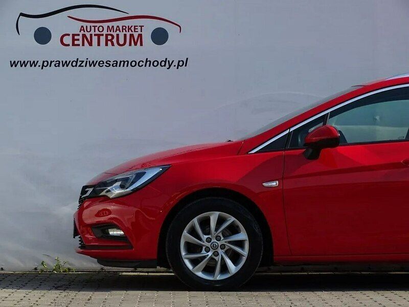 Czerwony Używany 2019 Opel Astra Kombi | 49 900 zł (Dość drogi) - Obraz 1/3