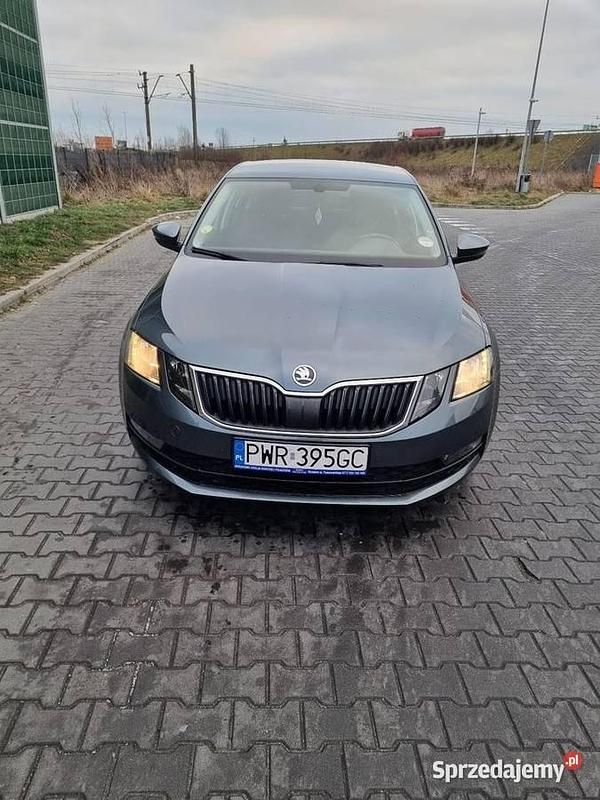 Używany Skoda Octavia 2018 Szary Hatchback