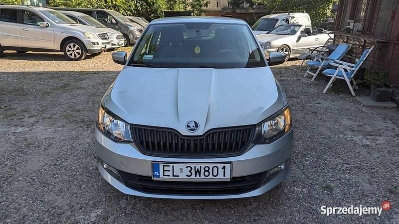 Używany Skoda Fabia 105 KM (77 kW) 2015 Srebrny Hatchback