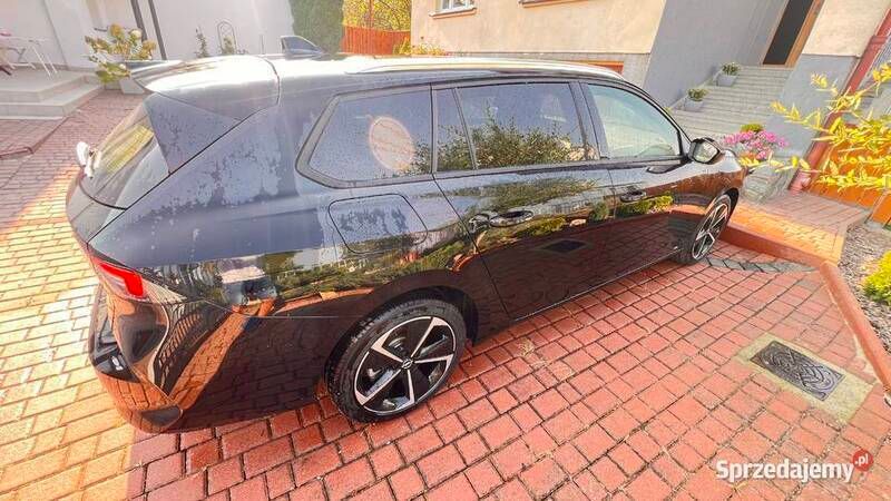 Czarny Używany 2023 Opel Astra Kombi | 88 000 zł - Obraz 1/4