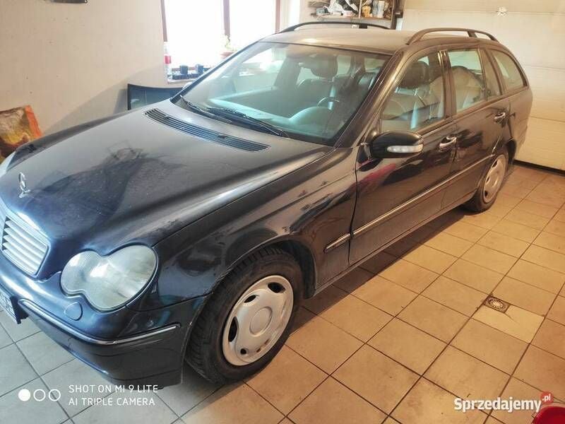 Granatowy Używany 2004 Mercedes C200 Sedan/Limuzyna | 8900 zł - Obraz 1/4