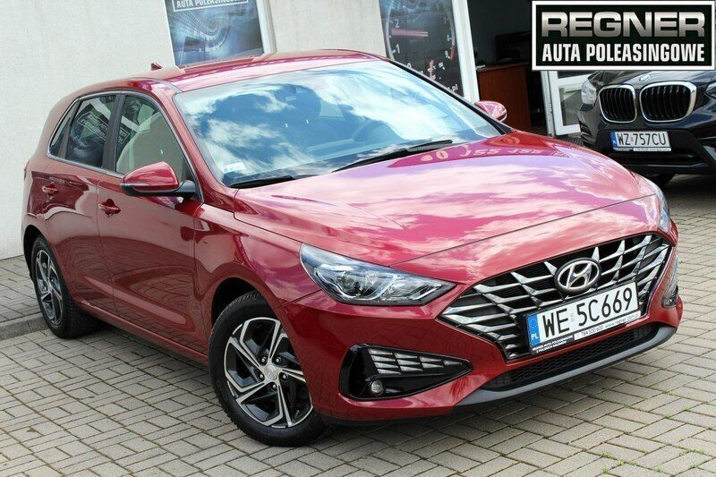 Bordowy Używany 2021 Hyundai i30 Comfort Hatchback | 57 900 zł (Uczciwa cena) - Obraz 1/4
