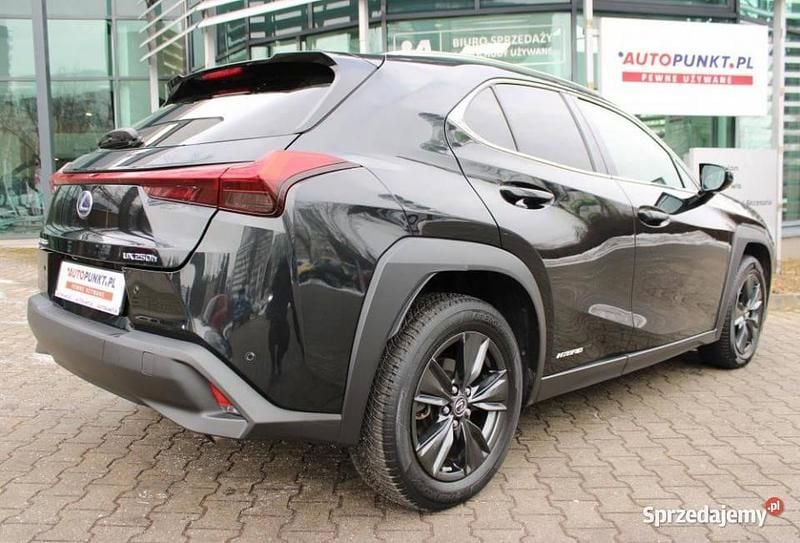 Używany Lexus UX 184 KM (135 kW) 2021 SUV