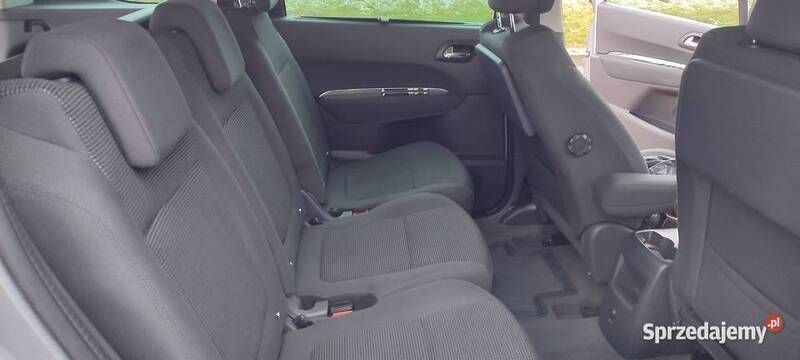 Używany Peugeot 5008 2015 Srebrny Minivan