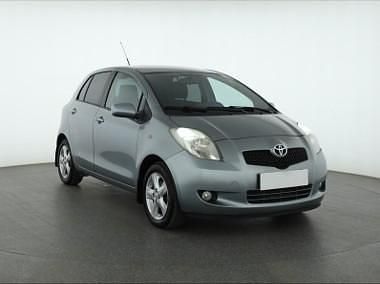 Srebrny Używany 2006 Toyota Yaris Hatchback | 12 999 zł - Obraz 1/4