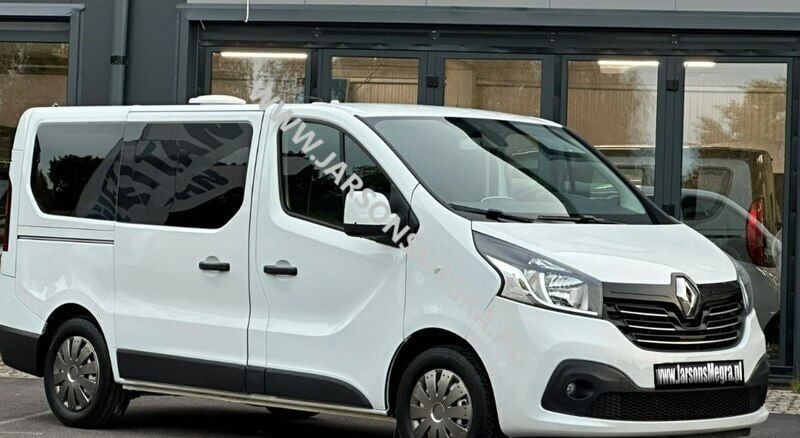 Biały Używany 2018 Renault Trafic Van | 65 250 zł (Uczciwa cena) - Obraz 1/4