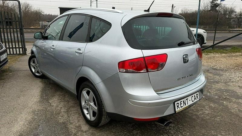 Używany Seat Altea XL 105 KM (77 kW) 2010 Szary (metalik) Minivan