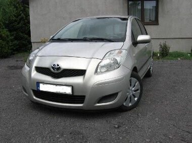 Beżowy Używany 2009 Toyota Yaris Hatchback | 17 500 zł (Uczciwa cena) - Obraz 1/4