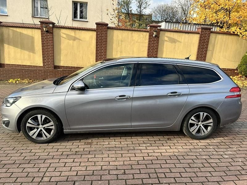 Używany Peugeot 308 SW 130 KM (95 kW) 2015 Szary Kombi