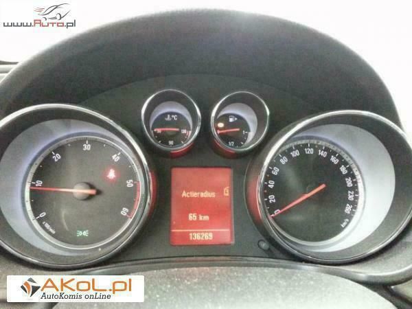 Używany Opel Insignia 110 KM (80 kW) 2010 Czarny Sedan/Limuzyna