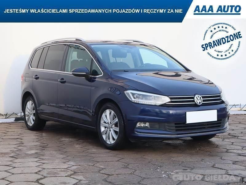Używany VW Touran 150 KM (110 kW) 2017 Błękitny Minivan