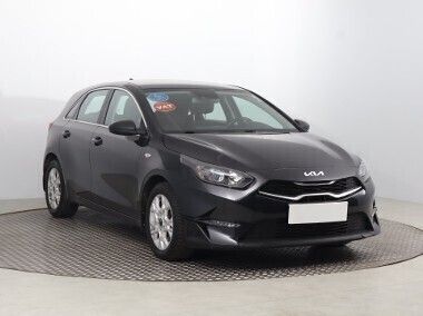 Czarny Używany 2022 Kia Ceed 2 Hatchback | 67 999 zł (Dość drogi) - Obraz 1/4