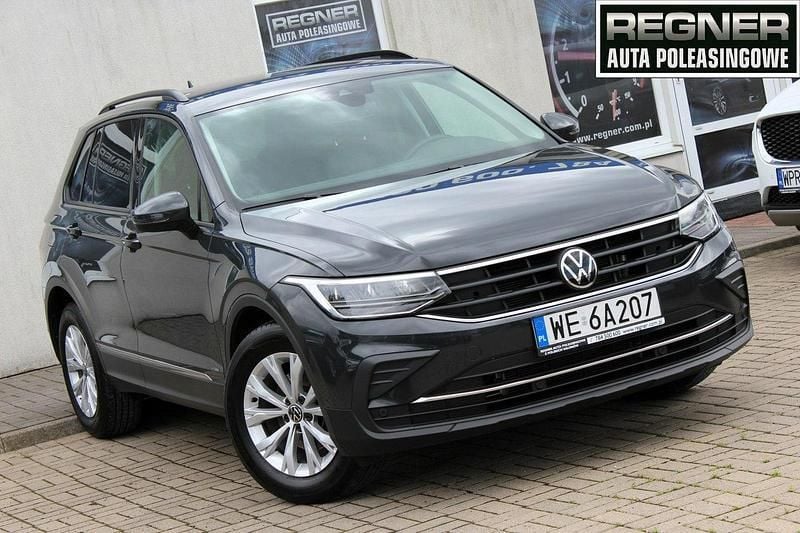 Grafitowy (metalik) Używany 2022 VW Tiguan SUV | 105 900 zł (Uczciwa cena) - Obraz 1/4