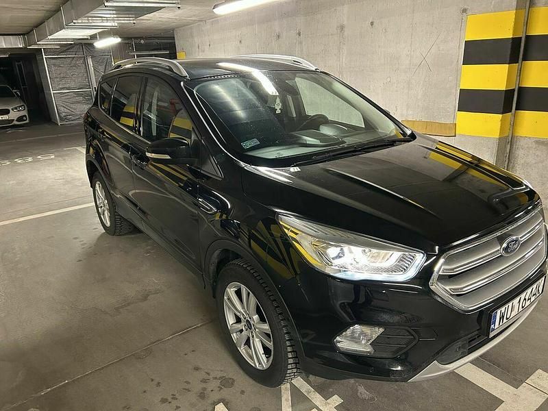 Używany Ford Kuga 2018 Czarny SUV