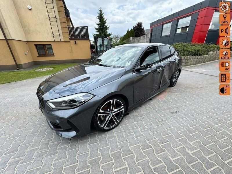 Szary Używany 2020 BMW 118 Hatchback | 46 900 zł - Obraz 1/4