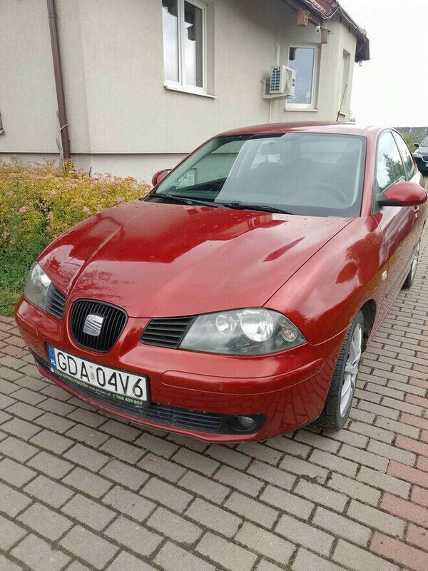 Czerwony Używany 2008 Seat Ibiza Hatchback | 5500 zł - Obraz 1/4