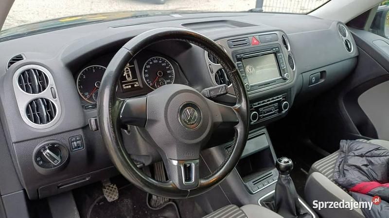 Czarny (metalik, perła) Używany 2011 VW Tiguan SUV | 33 900 zł (Dobra cena) - Obraz 1/4