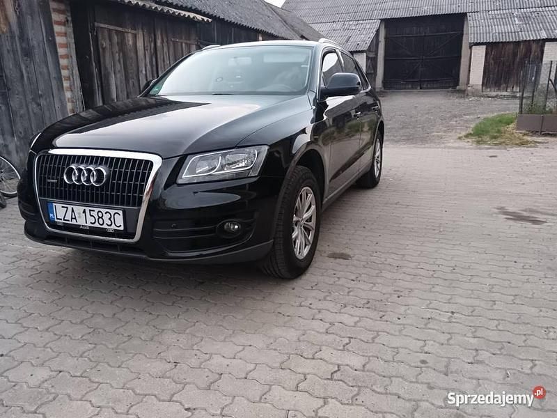 Czarny Używany 2010 Audi Q5 SUV | 46 900 zł (Uczciwa cena) - Obraz 1/4