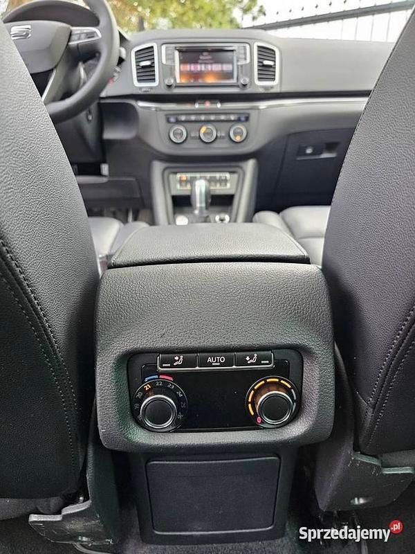 Używany Seat Alhambra 150 KM (110 kW) 2017 Szary Minivan