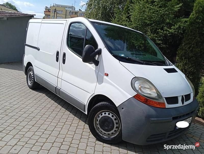 Biały Używany 2005 Renault Trafic Van | 10 900 zł (Super Cena) - Obraz 1/4