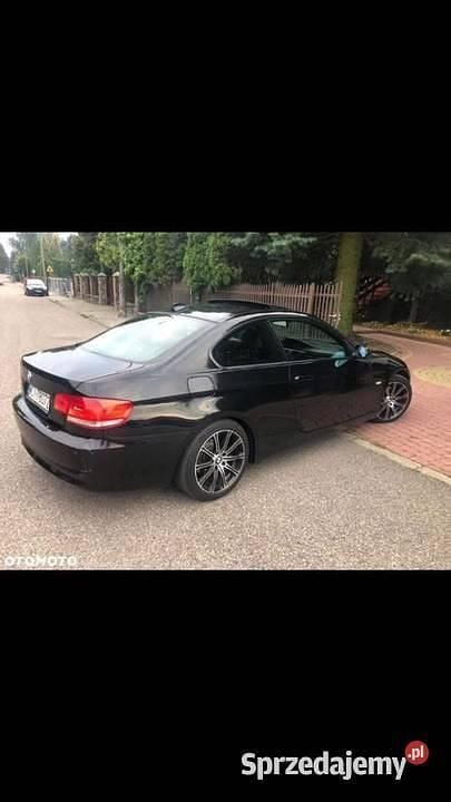 Czarny Używany 2007 BMW 320 Shadowline Coupe | 35 900 zł (Drogi) - Obraz 1/4