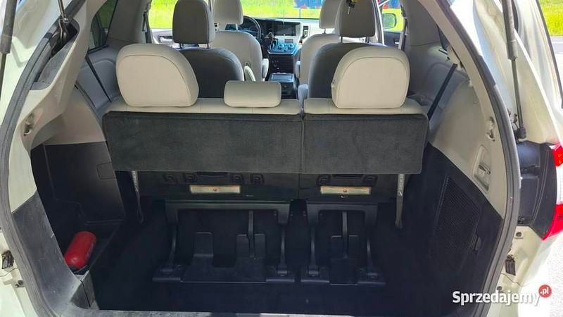 Używany Toyota Sienna XLE 2016 Minivan