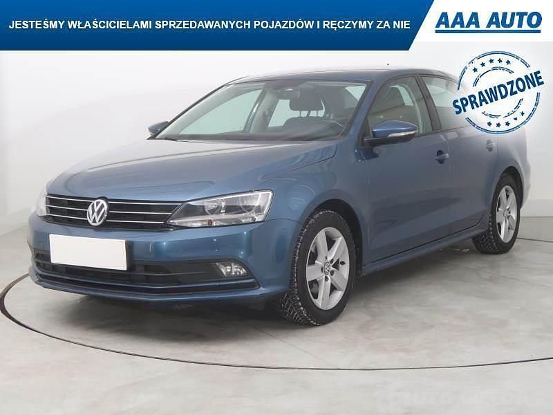 Używany VW Jetta 2017 Błękitny Sedan/Limuzyna
