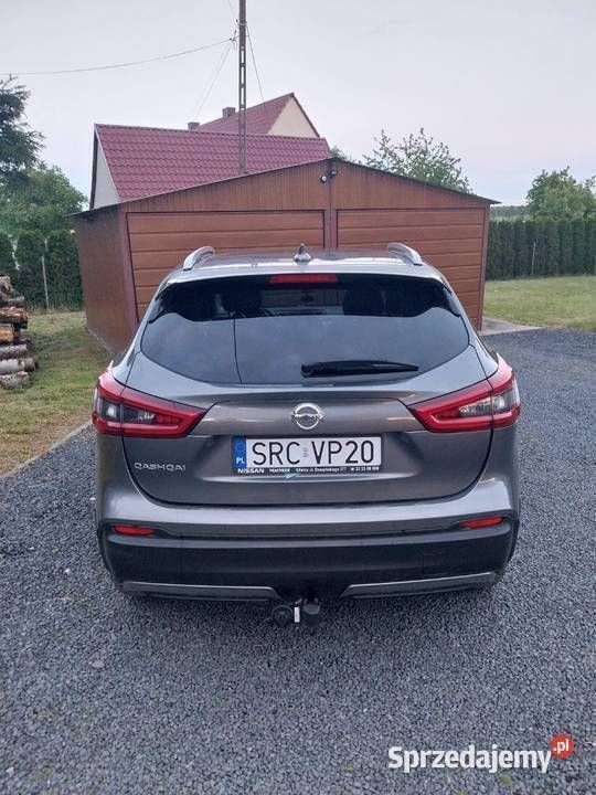 Szary Używany 2018 Nissan Qashqai SUV | 66 000 zł (Uczciwa cena) - Obraz 1/4
