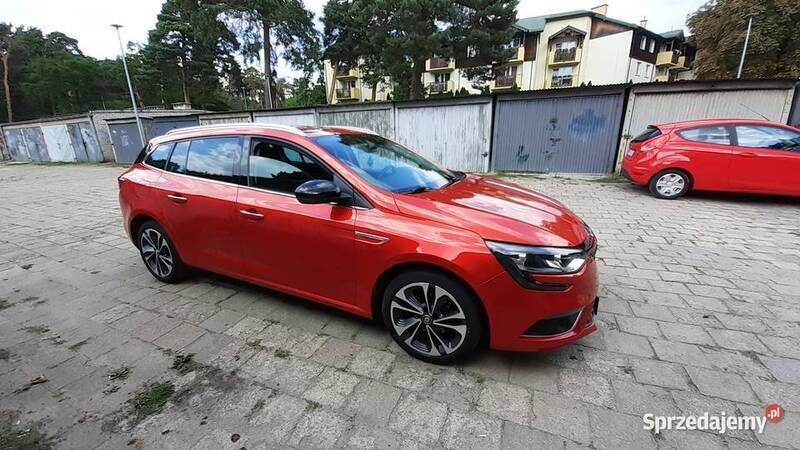 Czerwony Używany 2017 Renault Mégane IV Kombi | 42 900 zł - Obraz 1/4