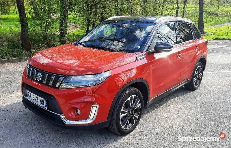 Czerwony Używany 2022 Suzuki Vitara SUV | 95 900 zł - Obraz 1/4