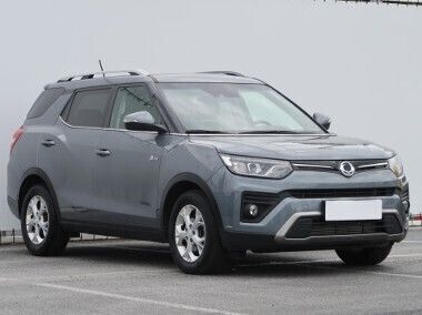 Szary Używany 2021 Ssangyong (KGM) Tivoli SUV | 71 999 zł - Obraz 1/4