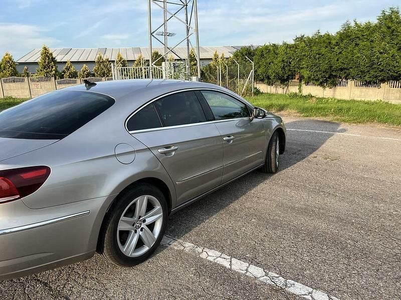Używany VW CC 150 KM (110 kW) 2016 Brązowobeżowy Sedan/Limuzyna