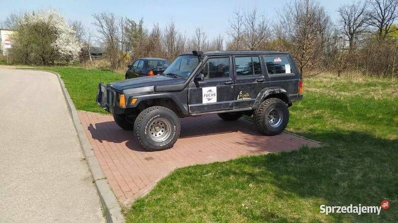 Czarny Używany 1989 Jeep Cherokee SUV | 10 000 zł - Obraz 1/4