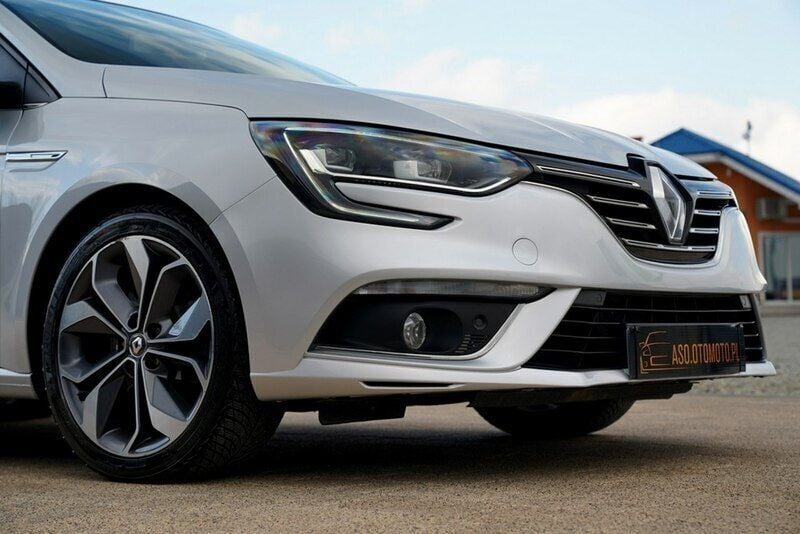 Używany Renault Mégane GrandTour 165 KM (121 kW) 2019 Inny (metalik) Kombi