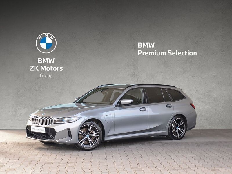 Skyscraper grey metallic metalizowany Używany 2023 BMW 330e Comfort Edition Kombi | 229 900 zł (Drogi) - Obraz 1/4