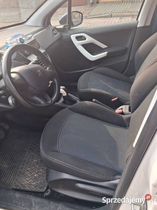 Używany Peugeot 208 2013 Hatchback