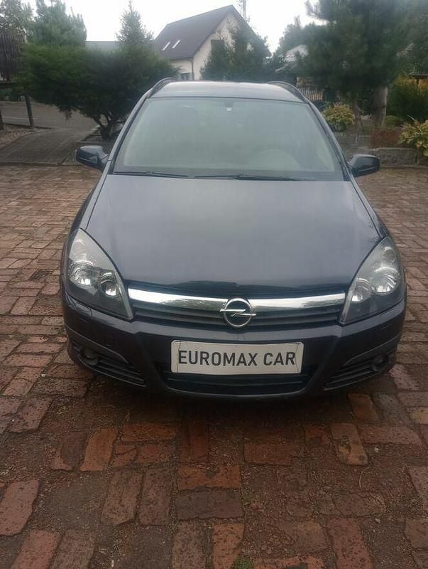 Szary Używany 2006 Opel Astra Kombi | 4800 zł (Uczciwa cena) - Obraz 1/4