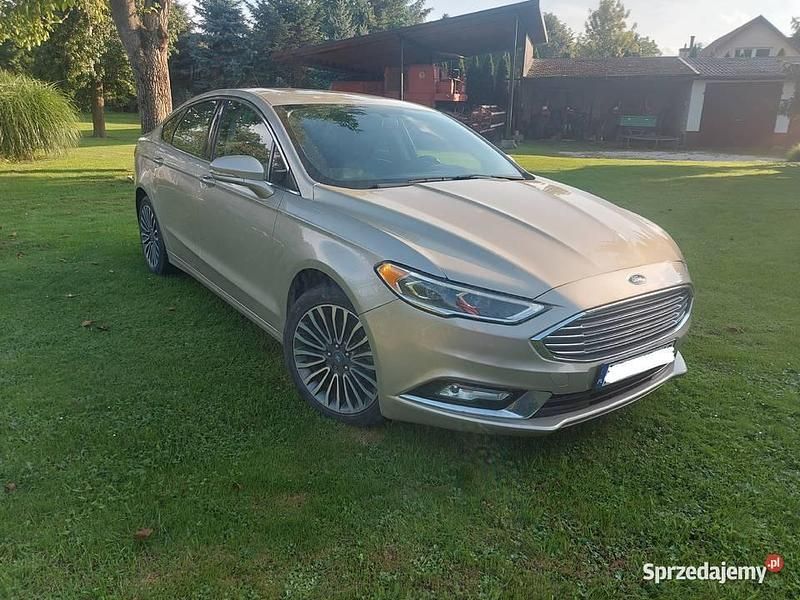 Złoty Używany 2017 Ford Fusion Sedan/Limuzyna | 55 000 zł (Dość drogi) - Obraz 1/4