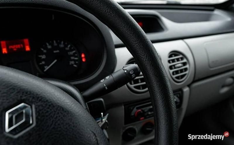 Srebrny Używany 2006 Renault Kangoo Minivan | 13 900 zł - Obraz 1/4