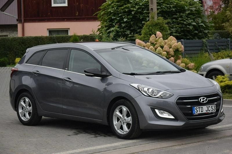Szary Używany 2015 Hyundai i30 Kombi | 29 900 zł (Uczciwa cena) - Obraz 1/4