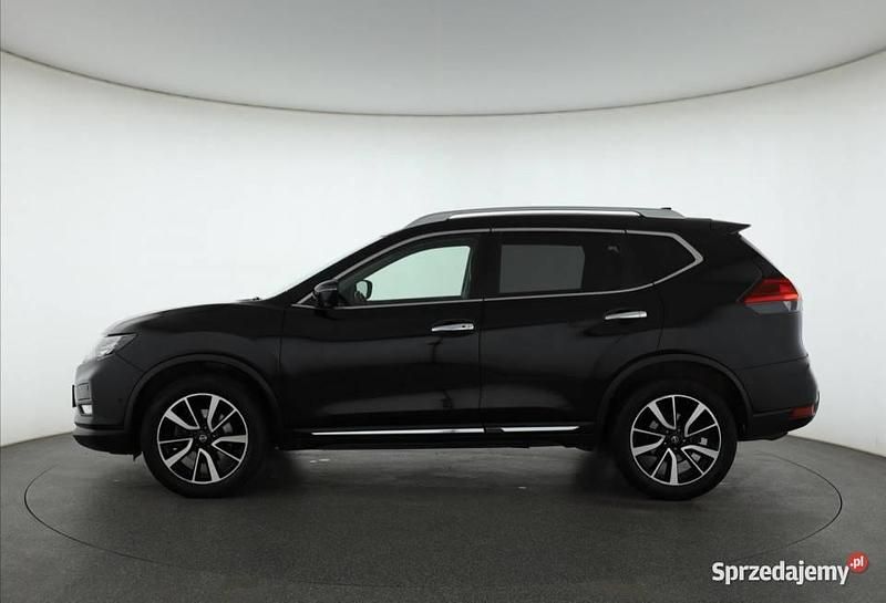 Używany Nissan X-Trail 177 KM (130 kW) 2017 Czarny SUV