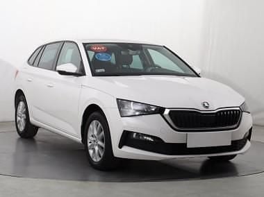 Biały Używany 2022 Skoda Scala Hatchback | 62 999 zł (Uczciwa cena) - Obraz 1/4
