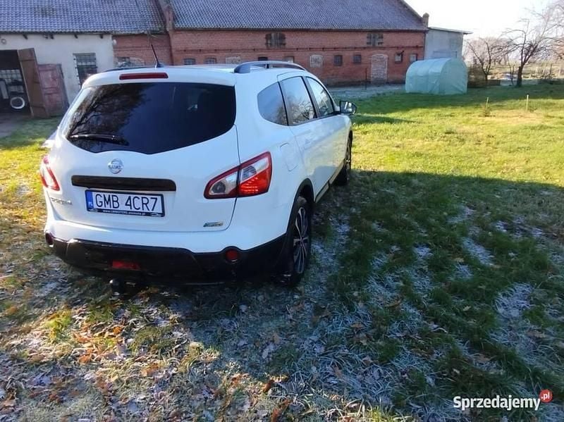 Używany Nissan Qashqai +2 130 KM (95 kW) 2013 Biały SUV