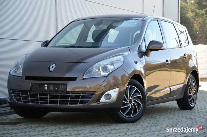 Używany Renault Grand Scénic III 110 KM (80 kW) 2009 Brązowy Minivan