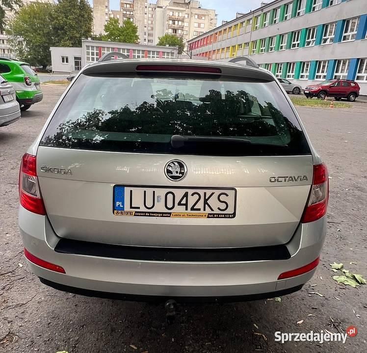 Używany Skoda Octavia 2015 Srebrny Kombi